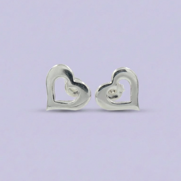Arete de Plata .925 con Diseño de Corazón Plano mod. 1924