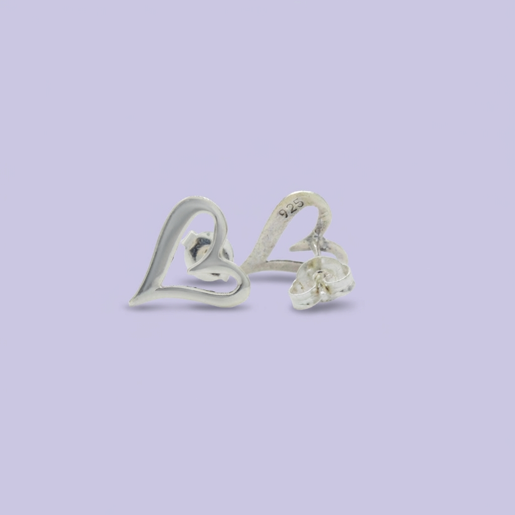 Arete de Plata .925 con Diseño de Corazón Elegante mod. 1927