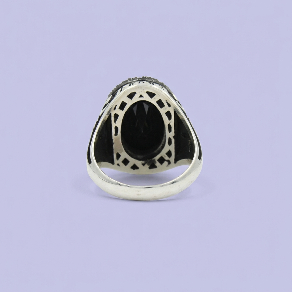 Anillo de Plata .925 Diseño Oval Elegante con Zirconia Oscura mod. 1992