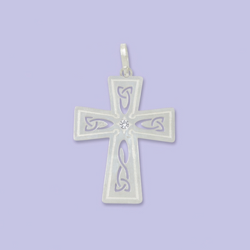 Cruz de Plata .925 de Diseño Plano con Calado y Grabado Mate e Incrustación de Zirconias mod. 1963