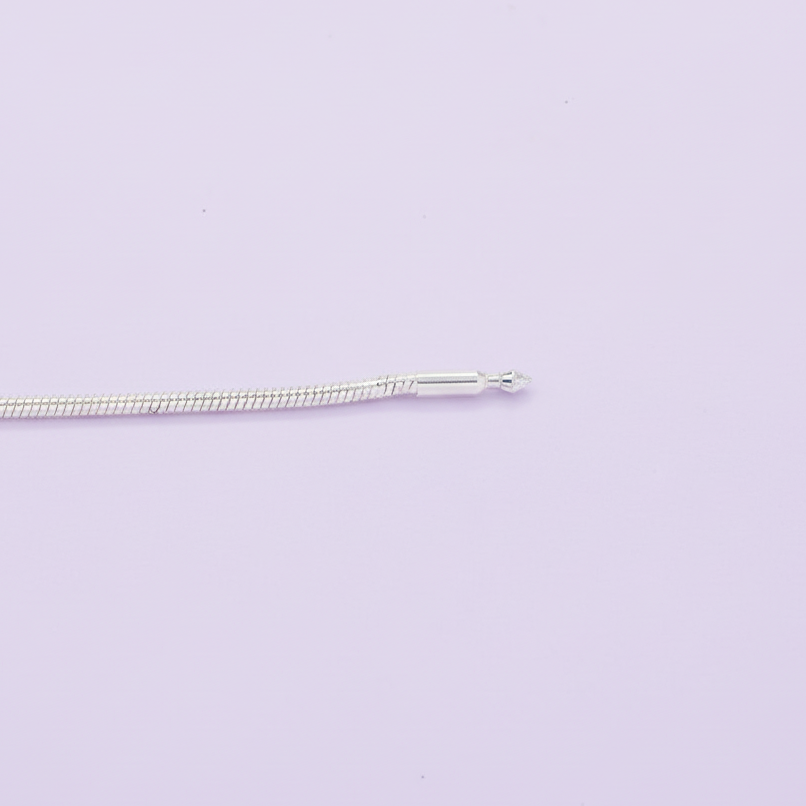 Gargantilla de Plata .925 con Zirconia Color Rojo Zafiro y Detalles de Zirconias mod. 1559