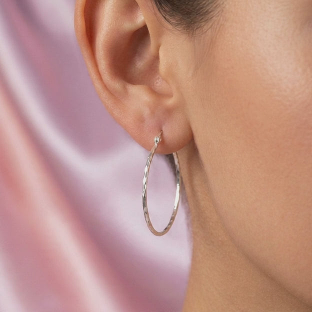 Arracada de Plata .925 Diseño con Diamantado Disco Mediano Estilo Hueco mod. 2939