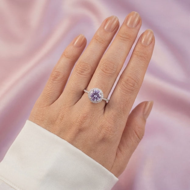 Anillo de Plata .925 con Diseño Circular con Zirconia Color Lila mod. 3112
