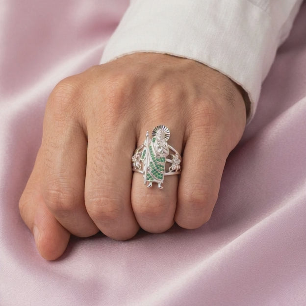 Anillo de Plata .925 con Figura de San Judas Incrustado con Zirconias Verdes mod. 2574