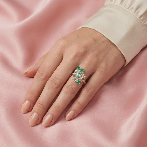 Anillo de Plata .925 Arreglo de Zirconias mod. 2154