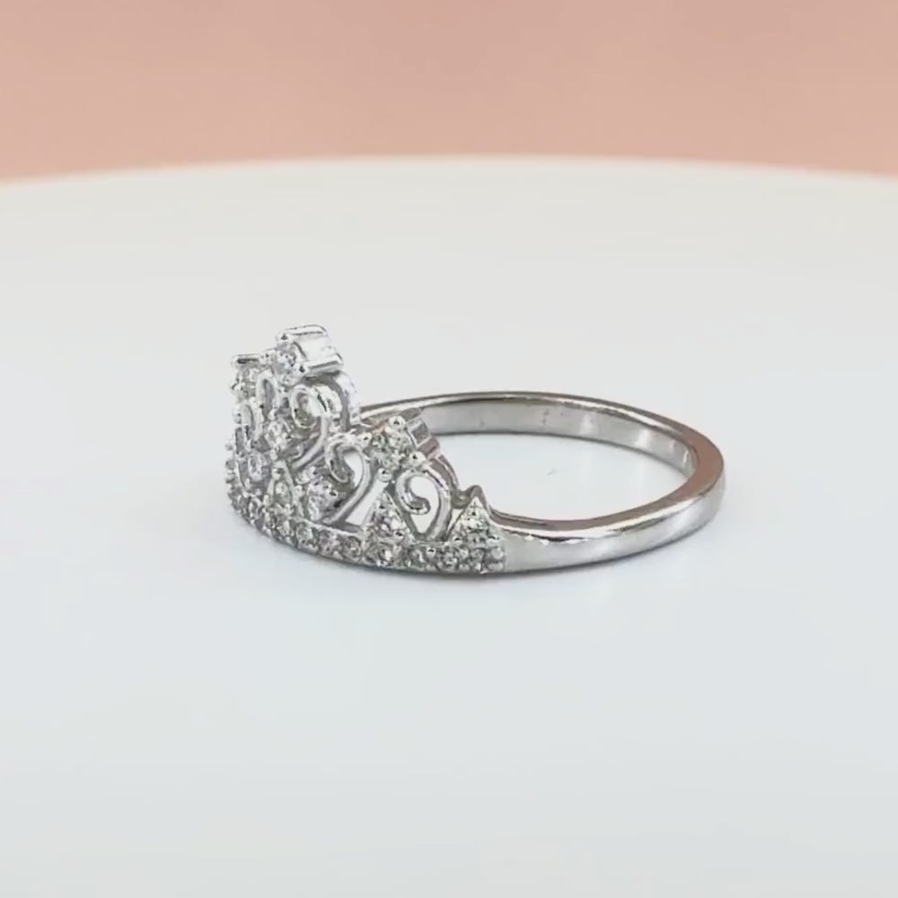 Anillo de Plata .925 Corona Princesa con Zirconias de Alta Calidad mod. 1394