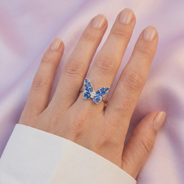 Anillo de Plata .9025 Diseño de Mariposa con Zirconia Azul mod. 2791