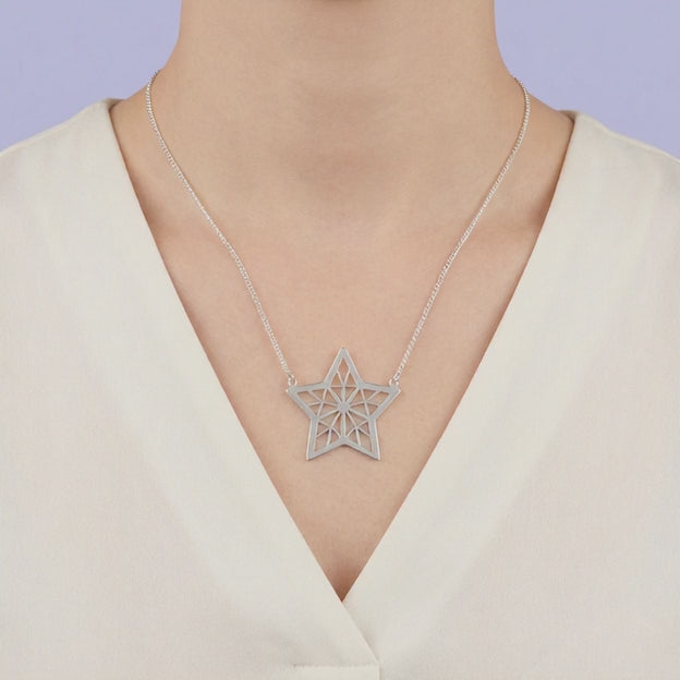 Gargantilla de Plata .925 con Diseño de Estrella Especial mod.2101